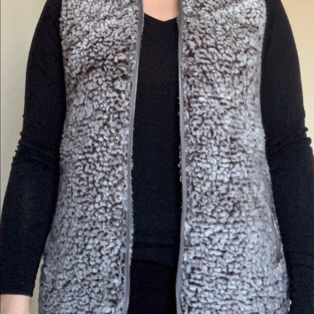 Warm winter vest - Picture 2 of 3